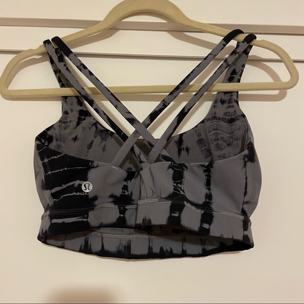 Lululemon criss cross back tie dye shorts bra sz 6
